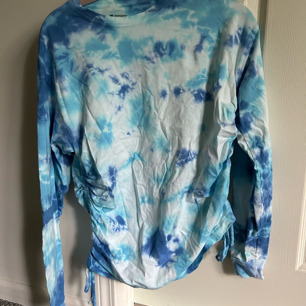 PINK Victoria's Secret Blue Tie-Dye Tee